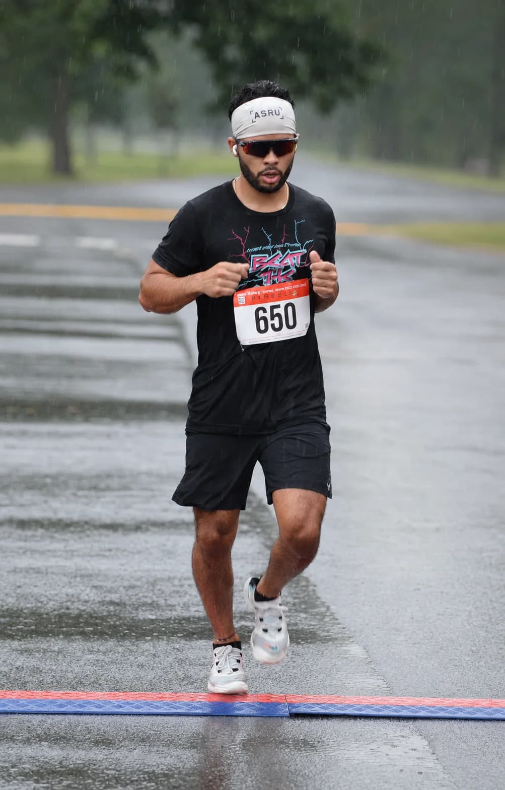 Ely Martinez running in an outdoor race